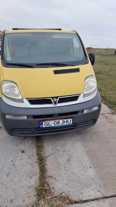 Opel Vivaro 1.9cdti 2005 luna a 7 a