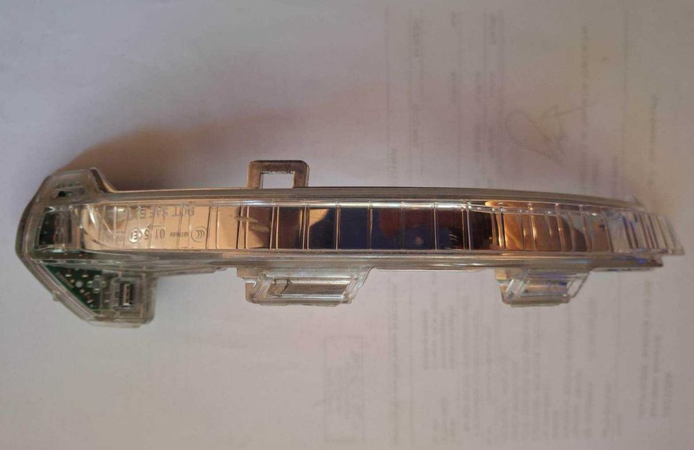 Vand Semnalizare oglinzi VW Passat B8 Golf 8, ID3, Taigo, T-Roc, Cupra