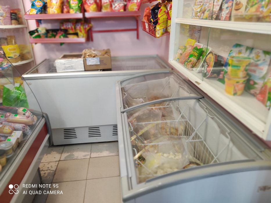 Продам морозильную витрину -камеру