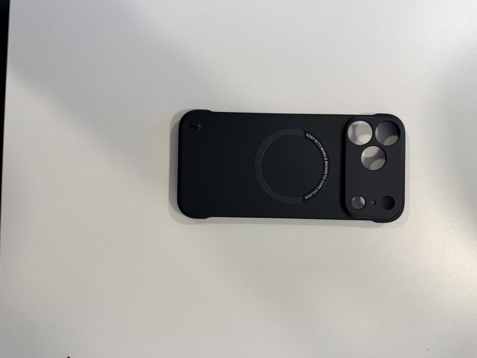 Husa iphone 17 promax magsafe