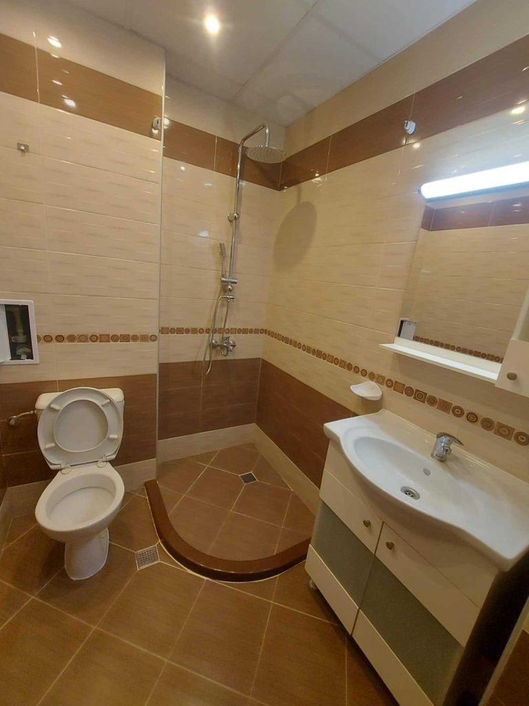 Продава се Двустаен апартамент в Пловдив, Южен - 73 кв.м за 1261 €/кв.м - Снимка #11