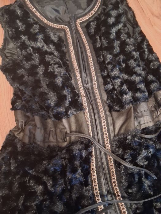 Vesta blanita marimea 42