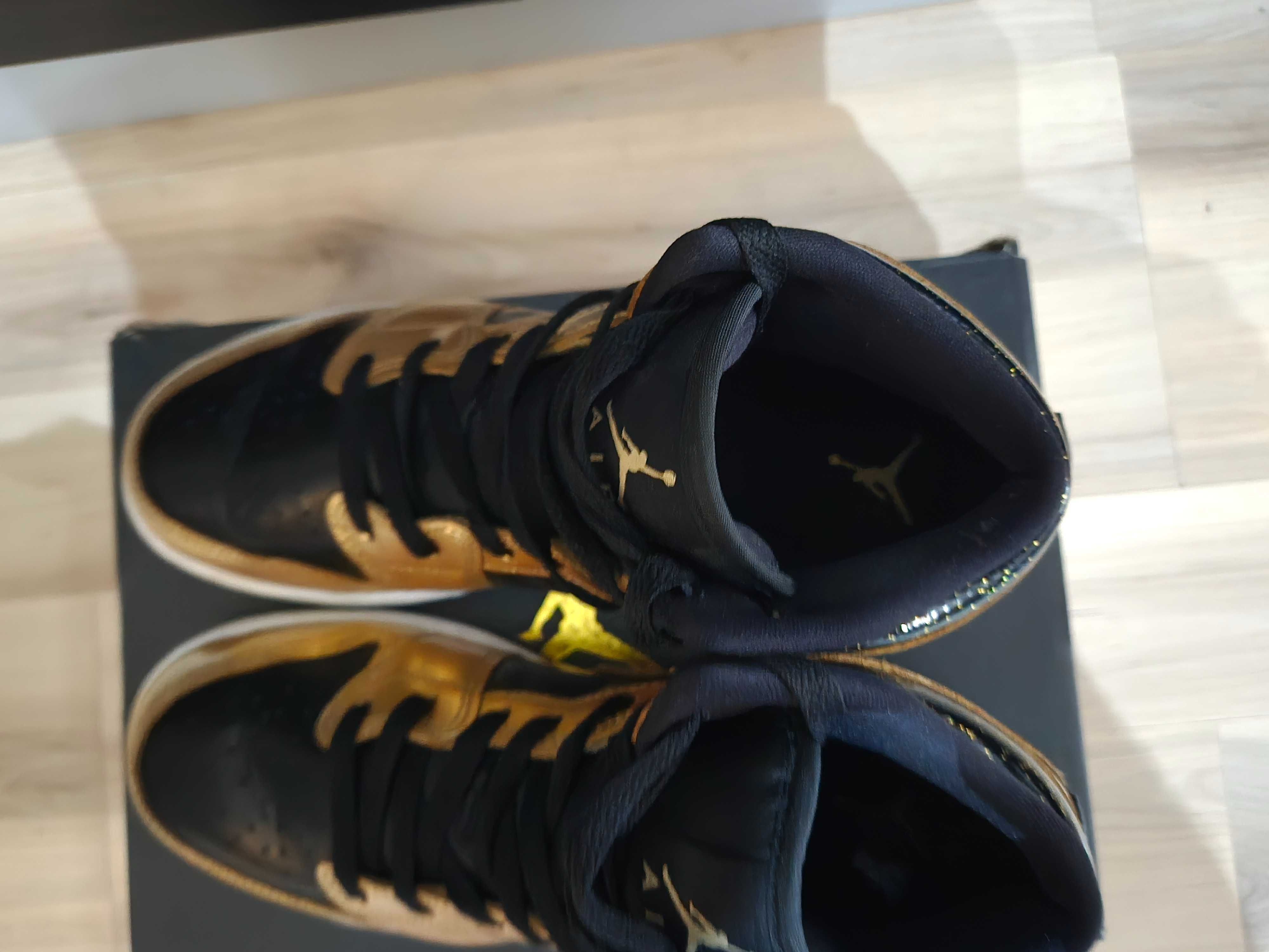 Маратонки Nike Air Jordan 1 / Перфектно състояние