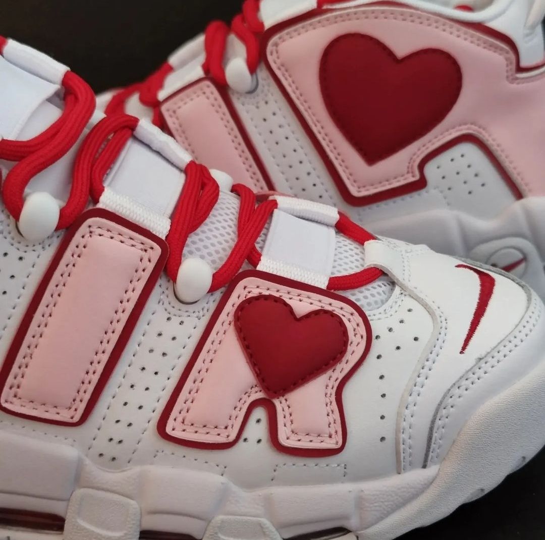 Nike Air More Uptempo Hearts Нови Дамски Обувки Размери 39