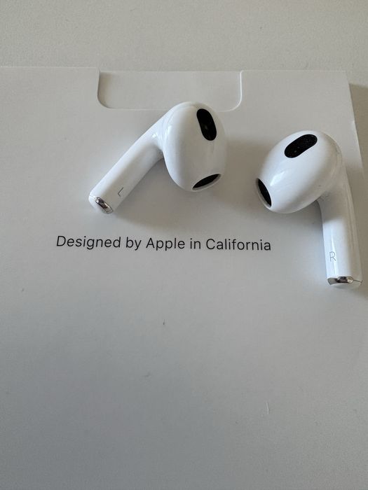Слушалки Apple AirPods 3, MagSafe Charging Case