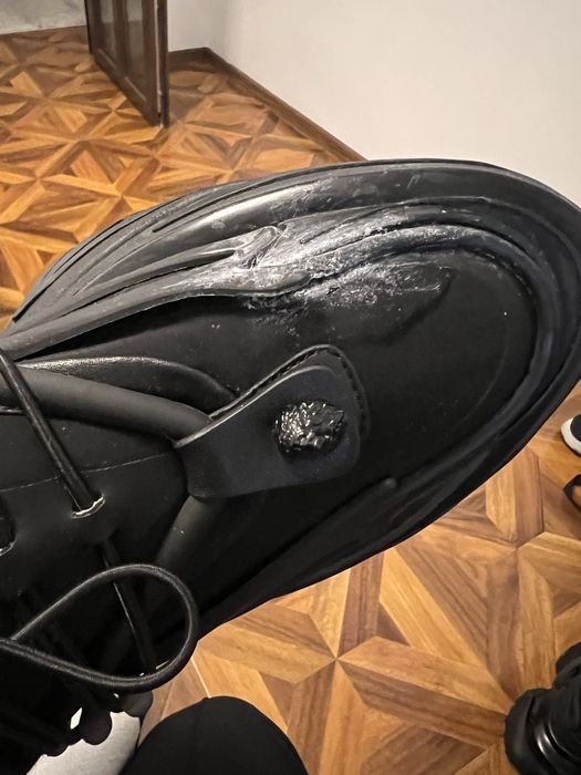 Balmain unicorn defecti