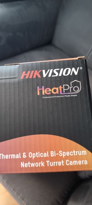 Vând camera video termala  IP Hikvision DS-2TD1217-2/QA