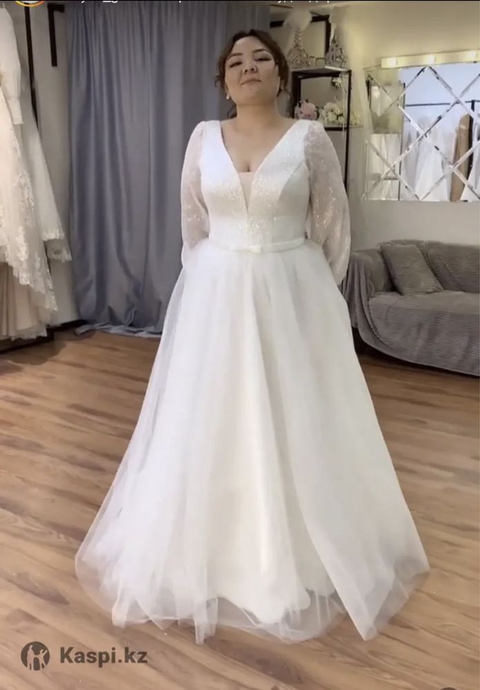 Продам Свадебное платье 48-52 размер