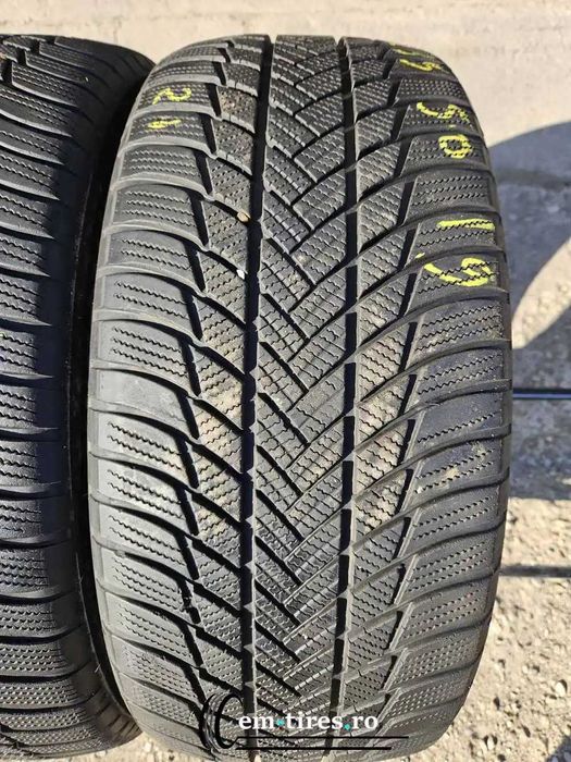 SET 2 Anvelope Iarna 235/50 R19 BRIDGESTONE Blizzak LM001 99H