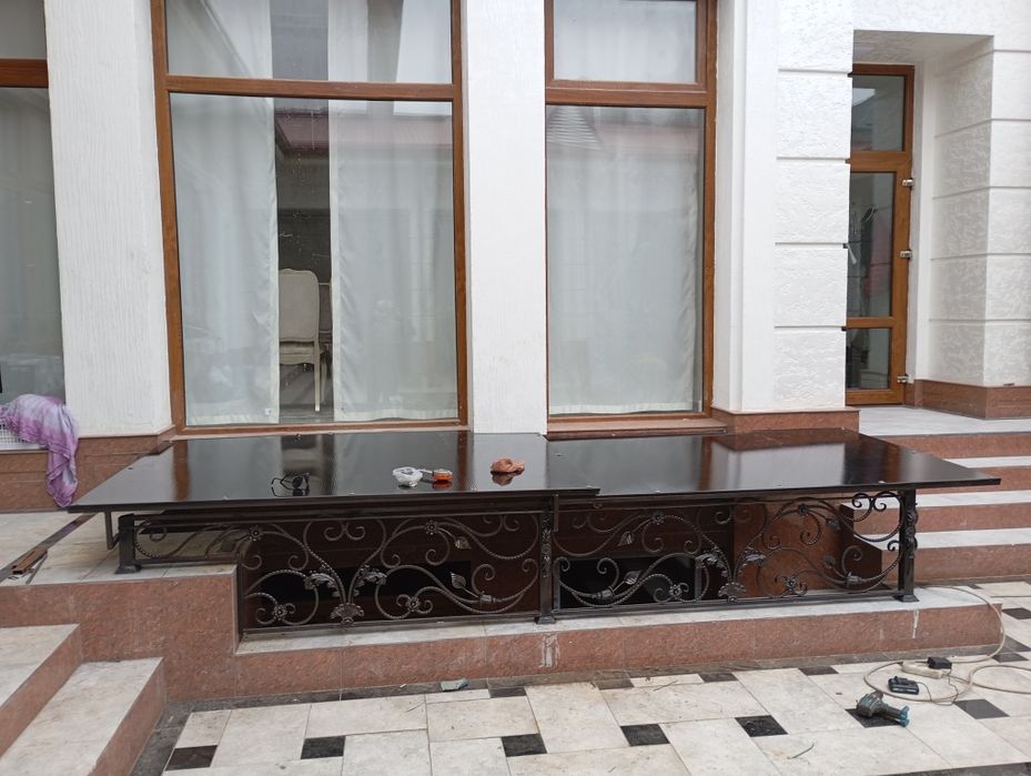 85000 решётки, навесы, ограждения, козырьки, перила.