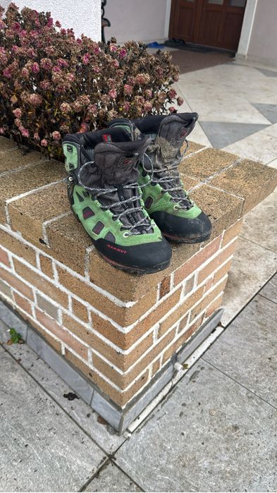 Bocanci mammut marimea 44