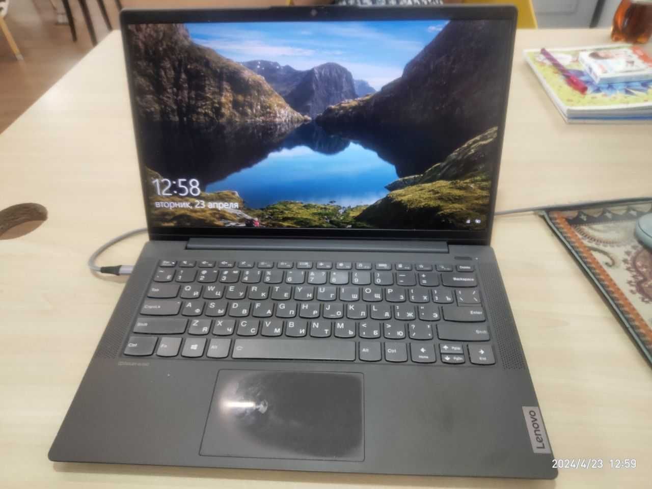 Lenovo IdeaPad 5 ( Ryzen 4700U, 16 gb Ram, 512+128 SSD, IPS, FullHD )