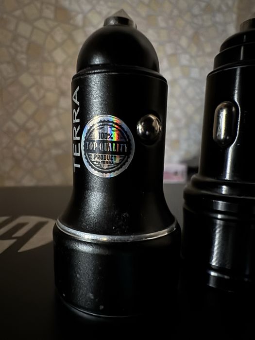 ЦЕНА ЗА ДВЕ! Быстрая зарядка для телефона в прикуриватель автомобиля.