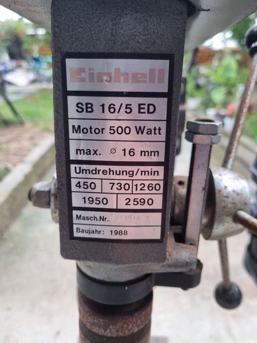Bormasina de banc cu coloană model vechi
