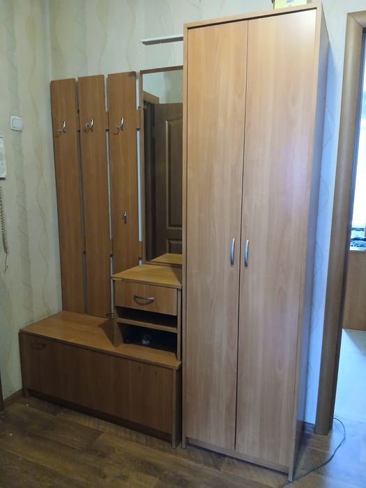 Продается шкаф для прихожки
