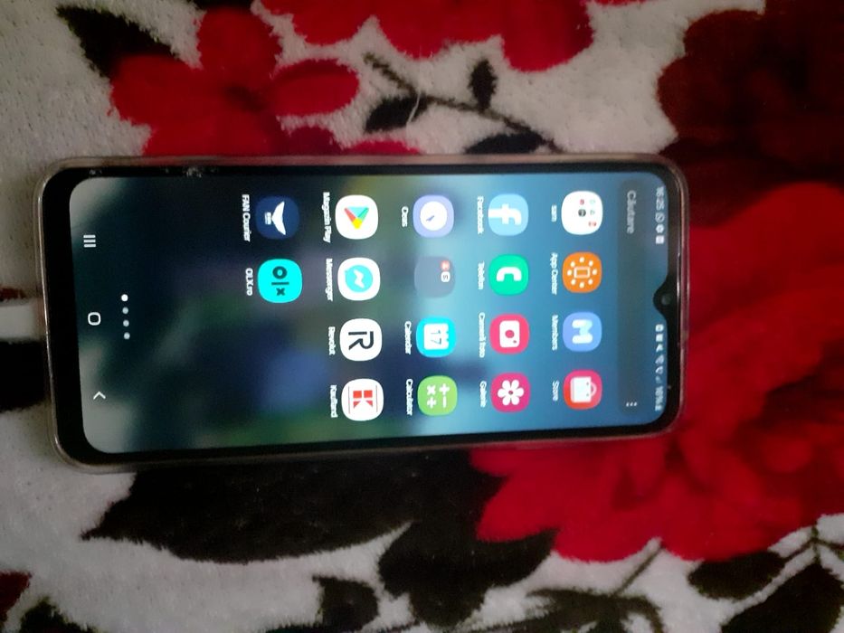 Vând samsung  galaxy A 13