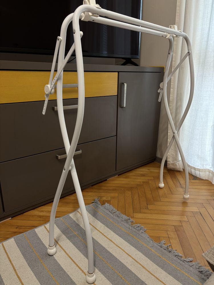 Стойка за бебешка вана