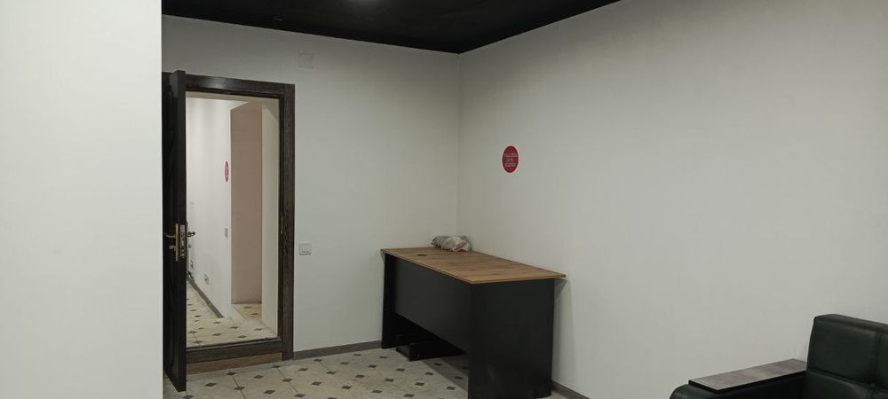 Tayyor ofis sotiladi