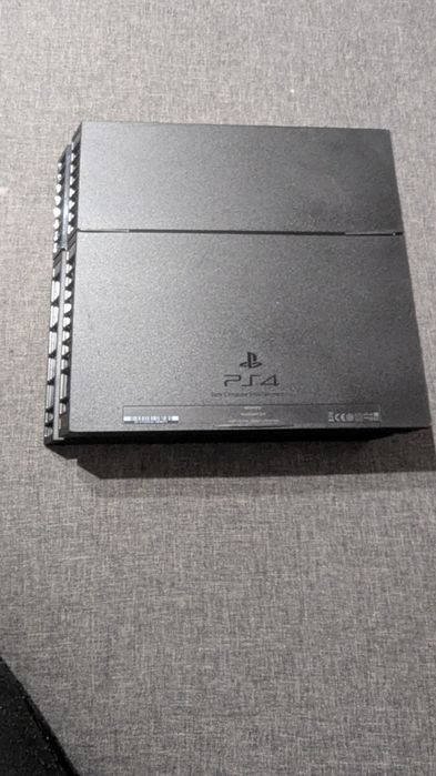 PS4 500GB 1 controller