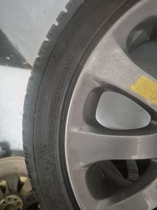 Зимни гуми DUNLOP 225/45/17