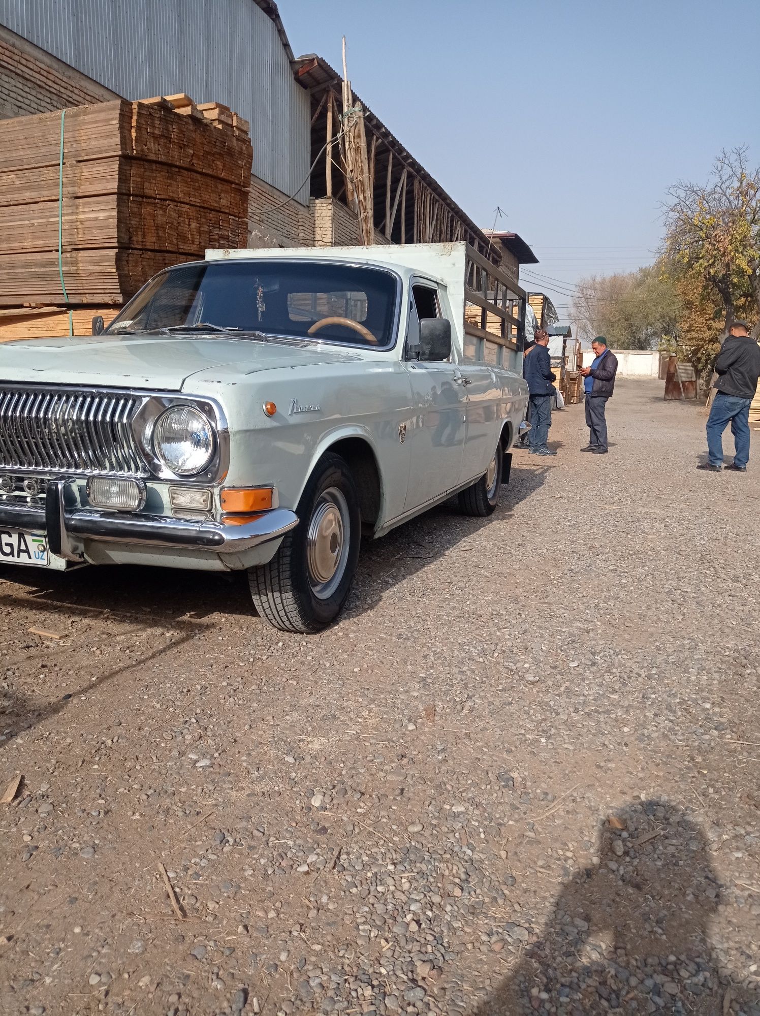 Gaz 2401 sotiladi