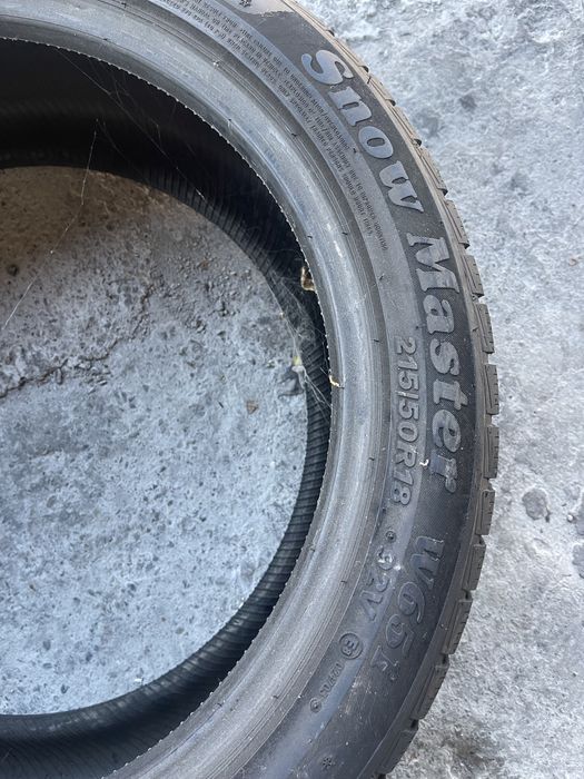 4 anvelope de iarna Petlas 215/50/18 ca noi