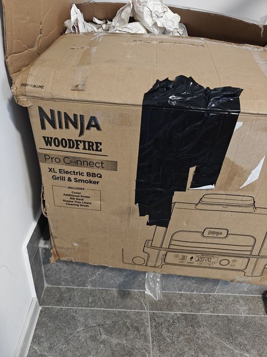 Grătar electric de EXTERIOR cu funcție de afumare Woodfire Pro Connect