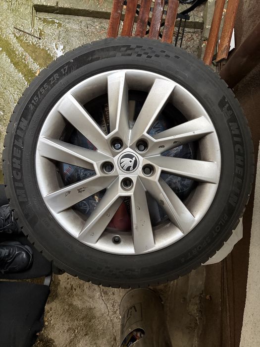 Jante Skoda superb set 4 bucati + anvelope VARA Michelin Pilot sport 5