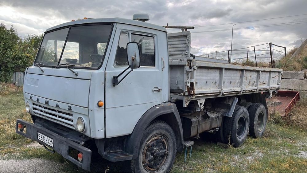 Продам КАМАЗ ( самосвал, сельхозник)  есть и запчасти на камазы и др.