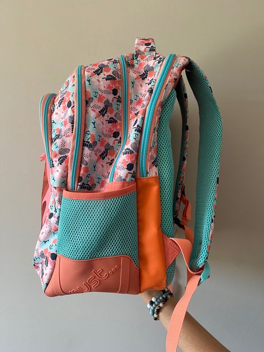 Ученическа раница Must за момиче 1-4 клас