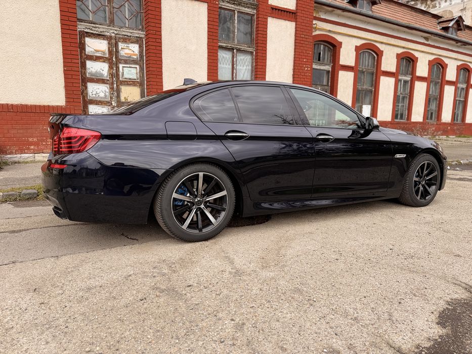 BMW  M550 Xdrive