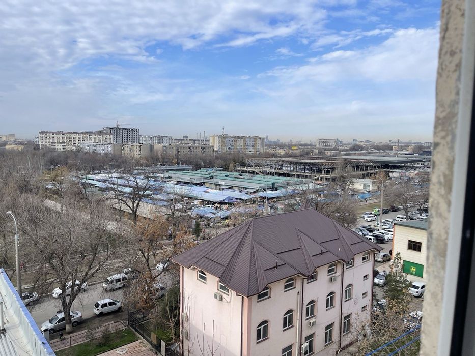 Своя  продается 1 ком.около рынка Кадышева