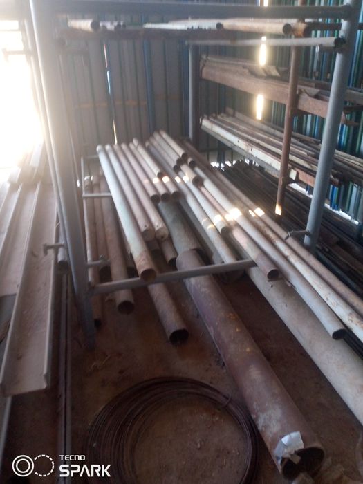 List va boshqa narsala sotiladi.