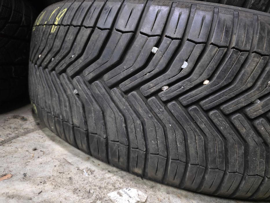 4бр Всесезонни гуми 235 60 18 - Michelin - DOT 2023