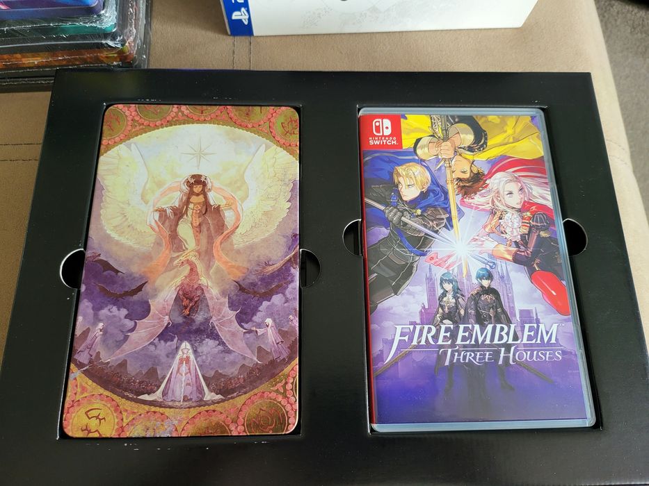 Fire Emblem Three Houses Limited Edition за Nintendo Switch