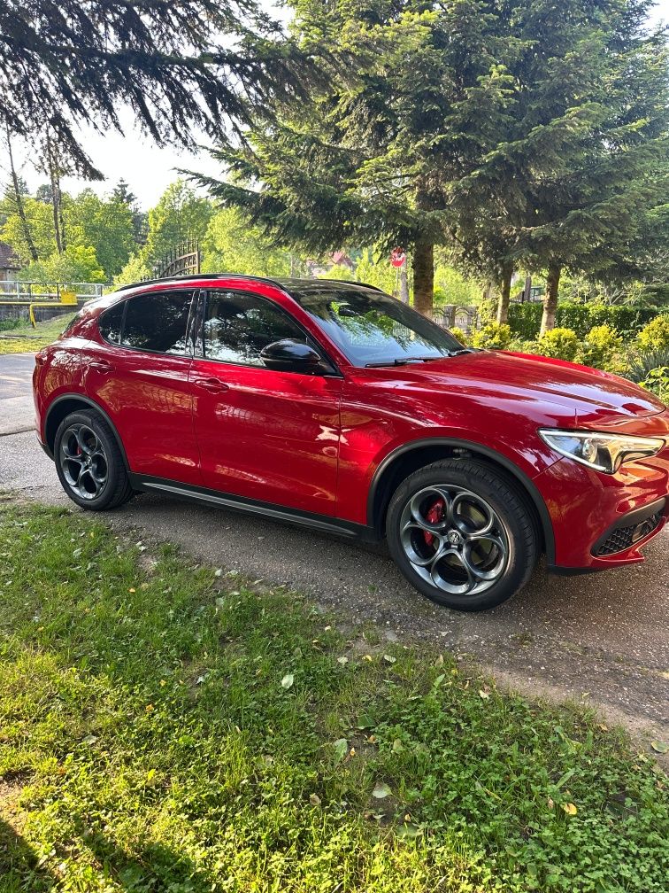 Alfa Romeo Stelvio 4x4 280 hp