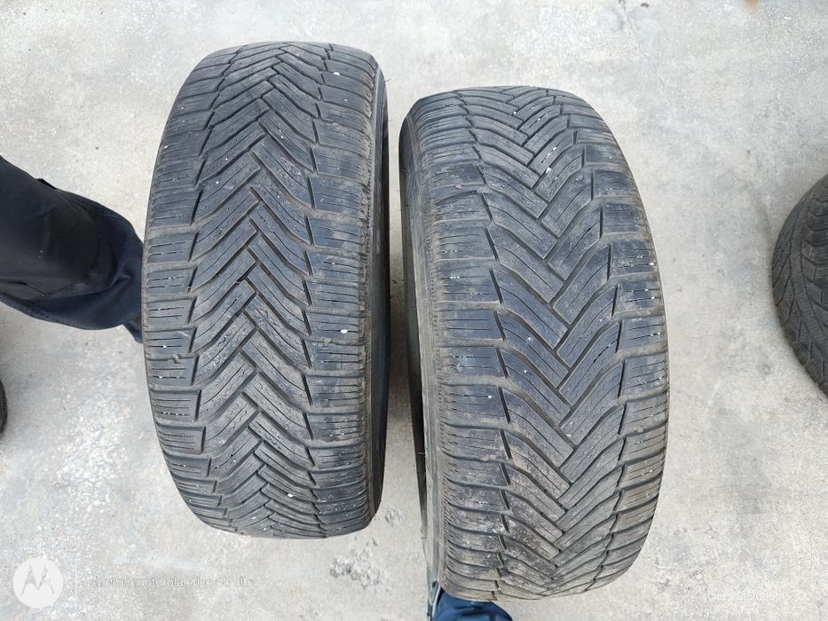 2 бр.зимни гуми Мишелин и 2 бр. зимни гуми Семперит 215 60 16