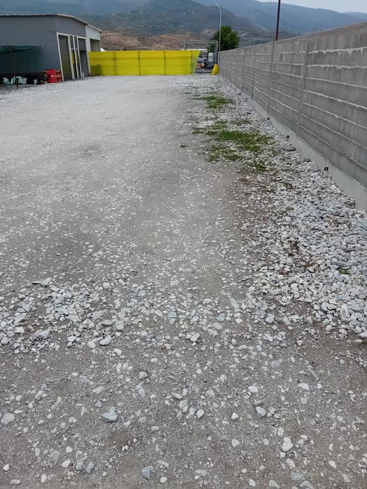 Дава се под наем Гараж / Паркомясто в Асеновград - 115 кв.м за 867 € - Снимка #2