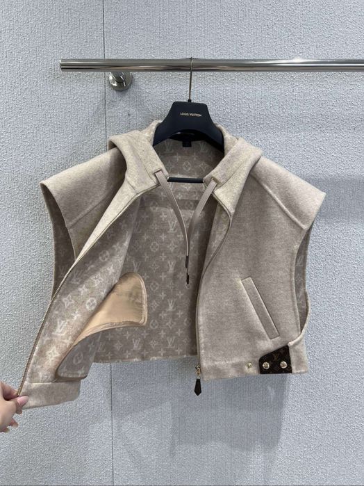 Елек Louis Vuitton
