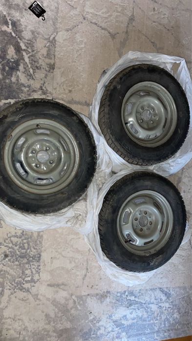 Продам резину и штампы 175/70/13