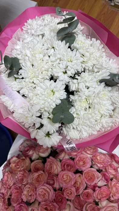 Свежие хризантемы