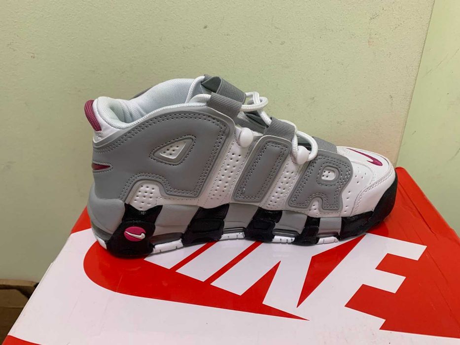 Оригинални нови дамски маратонки Nike Air Uptempo 96 PRM  номер 38