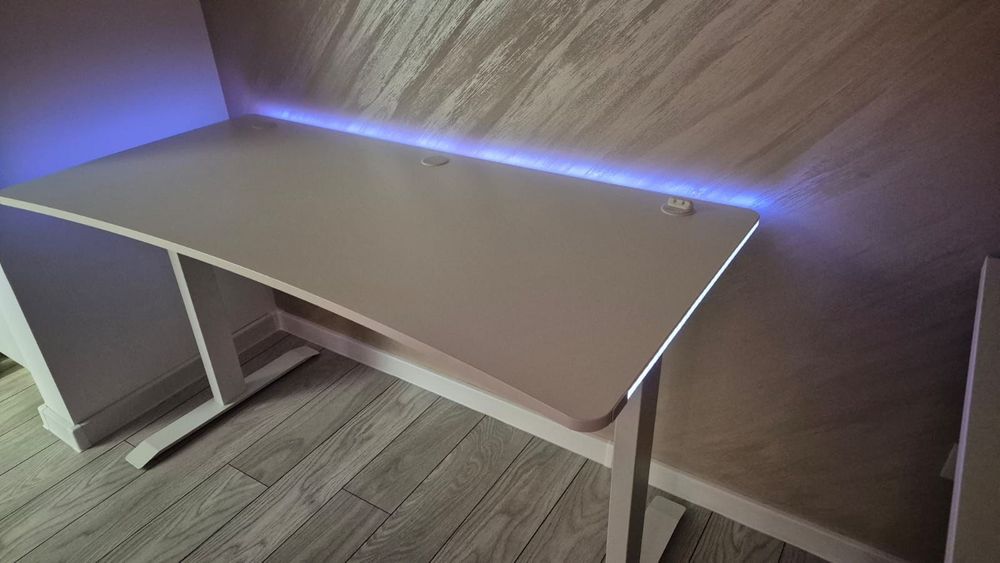Birou gaming HALBJERG 65x130 Rgb alb