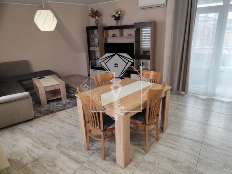 Продава се Двустаен апартамент в Пловдив, Каменица 1 - 73 кв.м за 2233 €/кв.м - Снимка #2