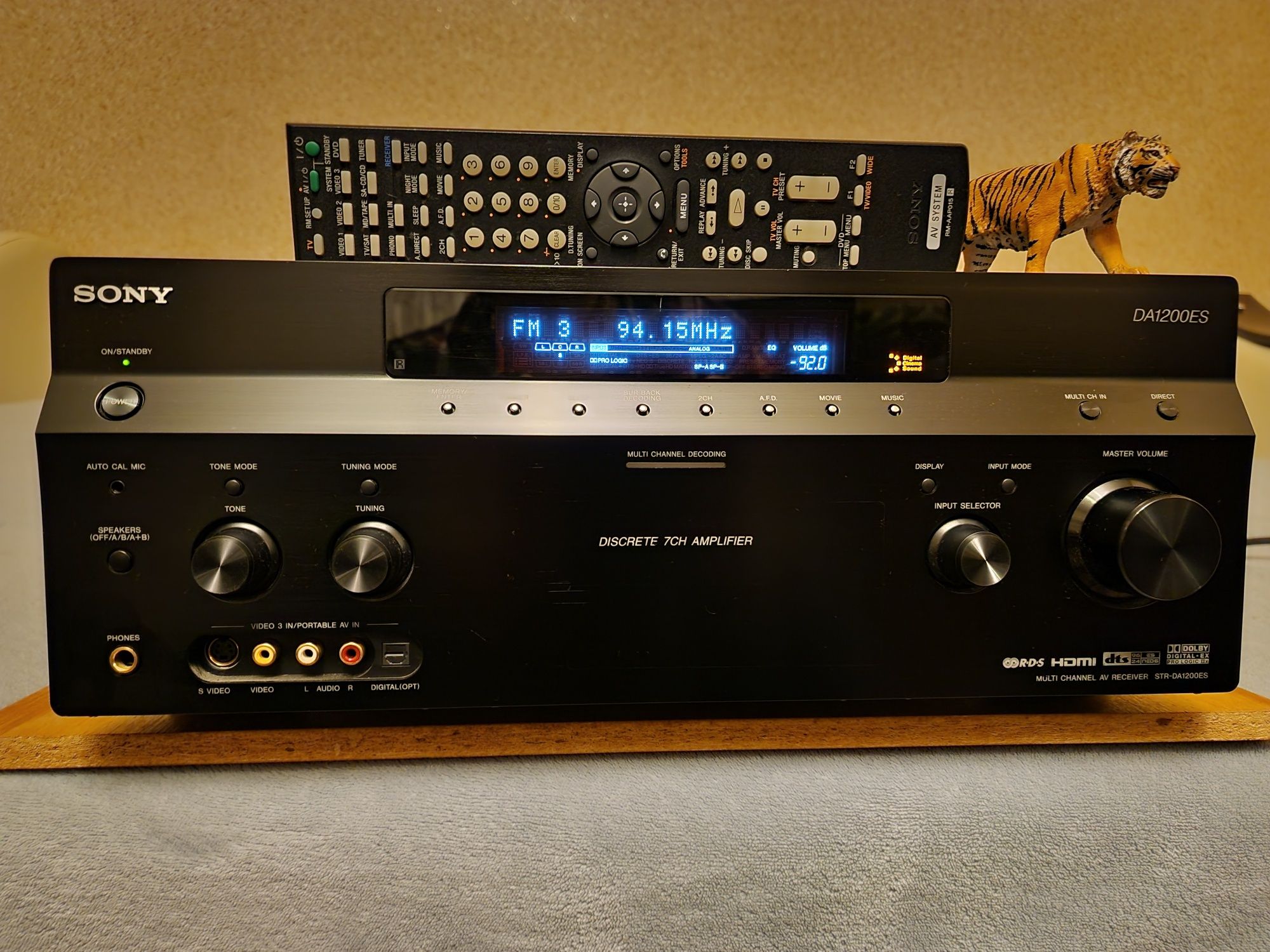 Sony STR-DA1200ES( Esprit Series). Receiver top. Ca nou !