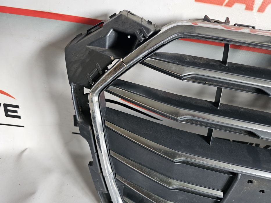 Grila radiator Audi A5 8W S Line dupa 2016 cod 8W6853651R