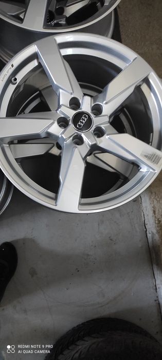 Vând jante NOI AUDI SPORT R19