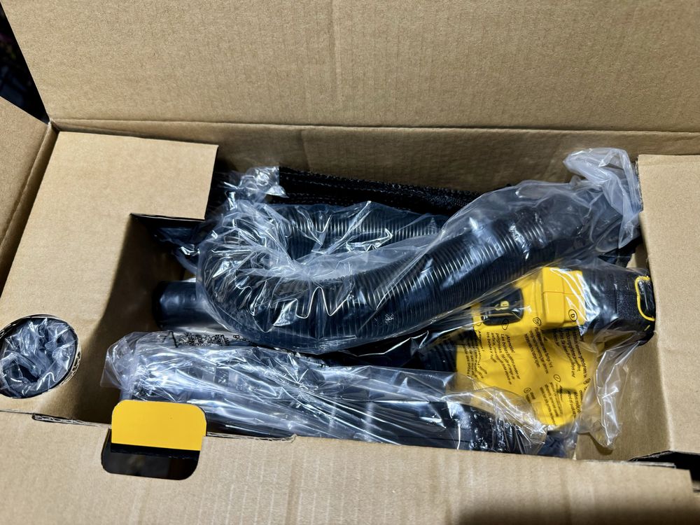 Аккумуляторный пылесос Dewalt DCV501, беспроводной, 18-20V