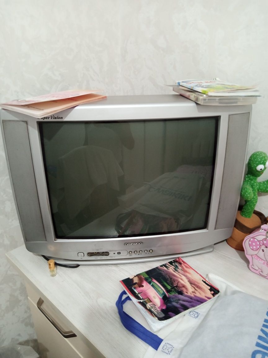 Deawoo tv sotiladi