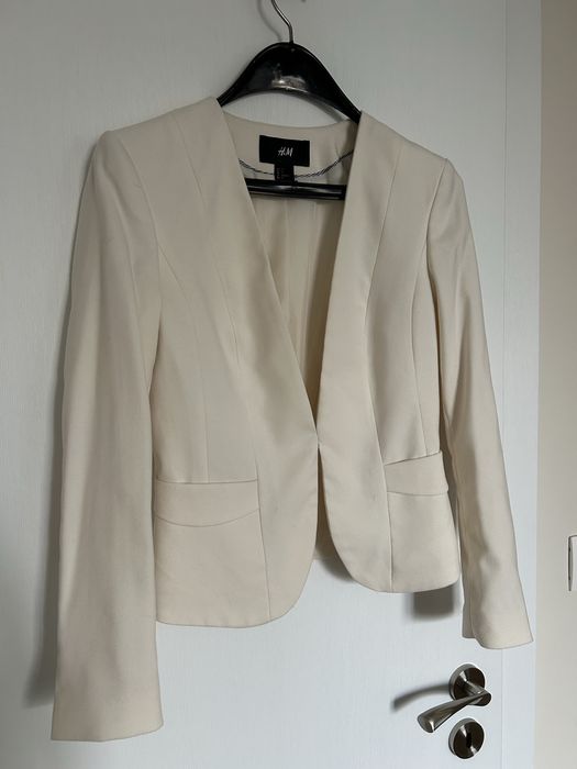 Дамски сака в черно и бяло, размер С